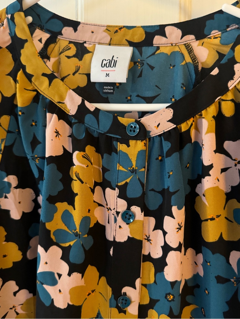 CAbi Women's Favorite Floral Blouse Top Multi Color Boho Size Medium - Picture 2 of 12